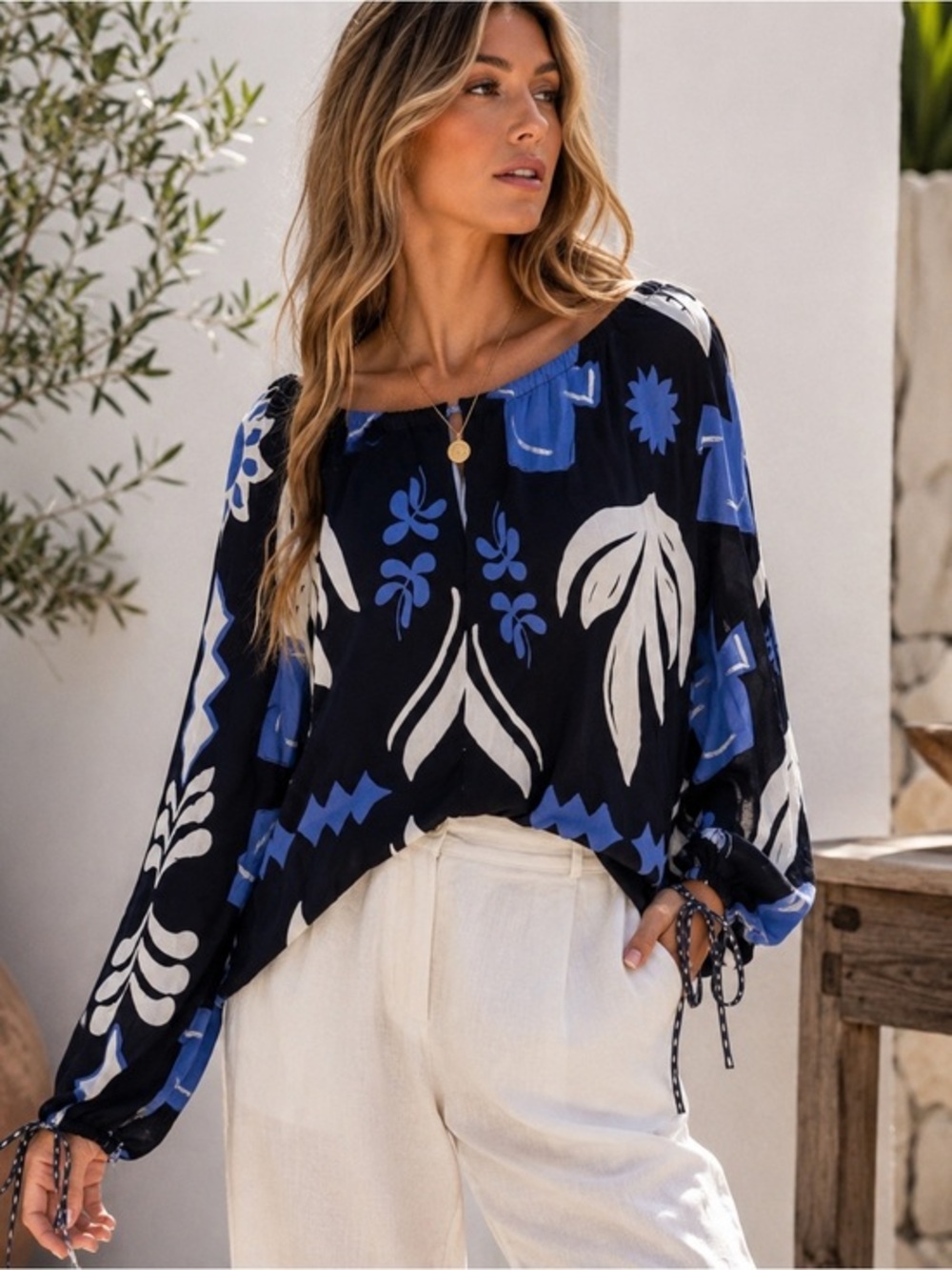 Fifteen Twenty Blue Black Floral Balloon Sleeve Blouse L Coastal Quiet Luxury